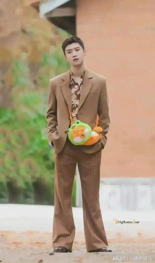 娱乐吃瓜小8,娱乐圈幕后大事件,吃瓜群众必看!